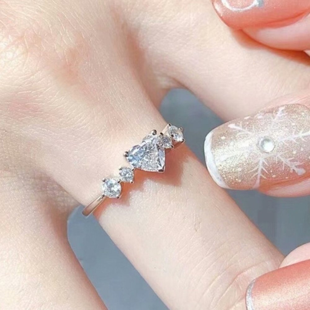 💥 Crystal Clear Sweet Pure Heart CZ Anillos Shiny CZLovely Heart , UNVN12020 - Picture 3 of 5